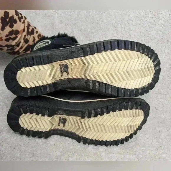 SOREL Black and White Winter Boots size 6 Us for women - Picture 7 of 8